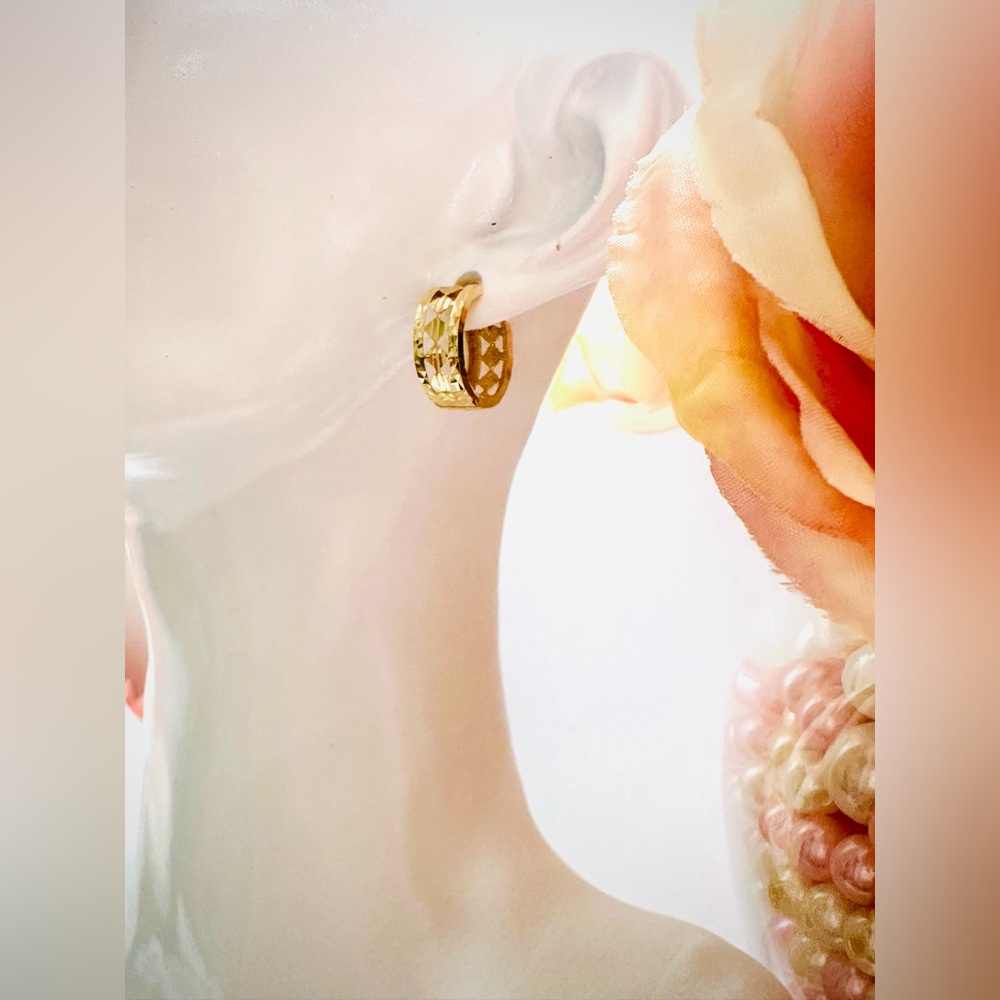 Diacut Earrings.  💛 Real 18(18k) Karat Solid Gold Jewelry - Picture 2 of 10